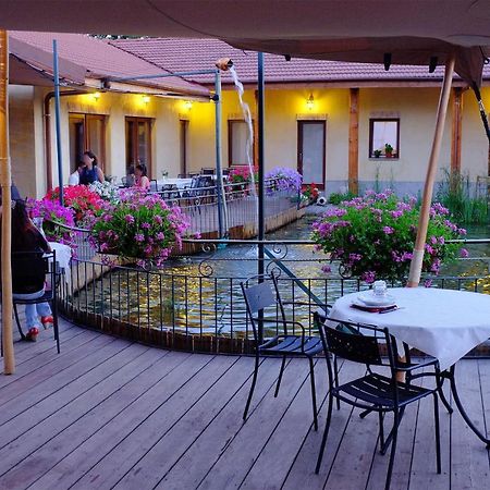 Agriturismo Cascina Madonnina Pregnana Milanese Exterior foto
